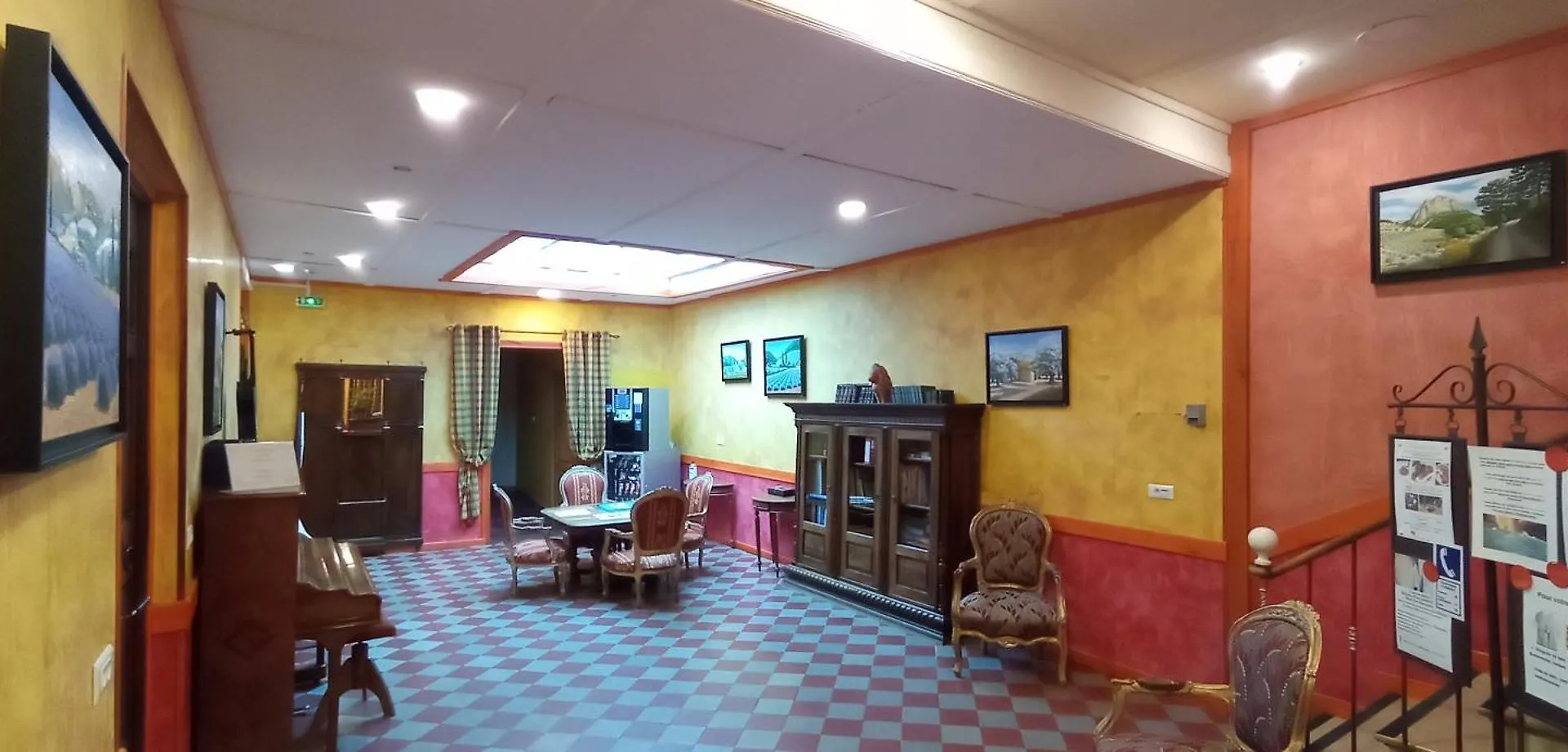 Hotel Les Arcades Le Lion D'Or Buis-les-Baronnies