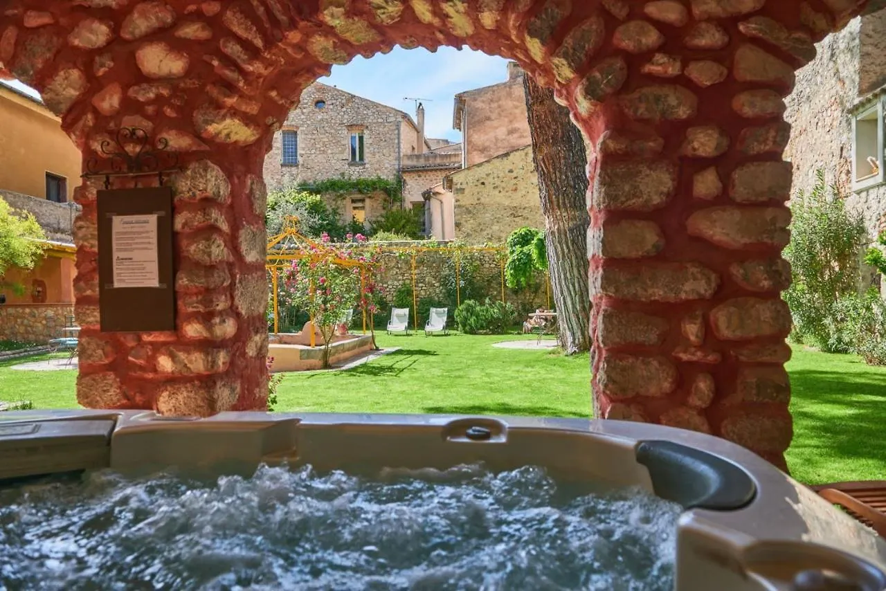 Les Arcades Le Lion D'Or Hotel Buis-les-Baronnies 3*,